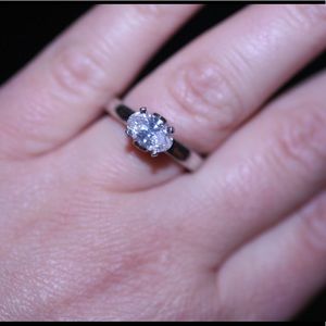 14K White Gold Diamond Ring